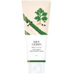 Заспокійлива очищуюча пінка з морським полином ROUND LAB Mugwort Calming Cleanser 150 ml